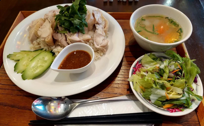 『神戸アジアン食堂バルSALA』エスニックのお洒落空間でタイ料理❣