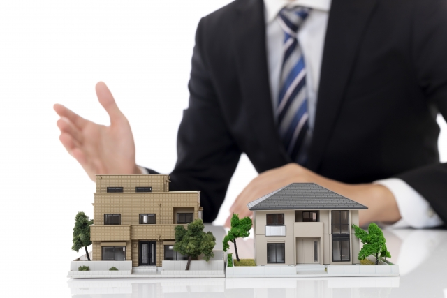 advantages and disadvantages of buying real estate