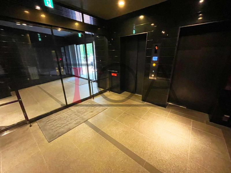 ジオグランデ梅田のエントランスゲート・エレベーター